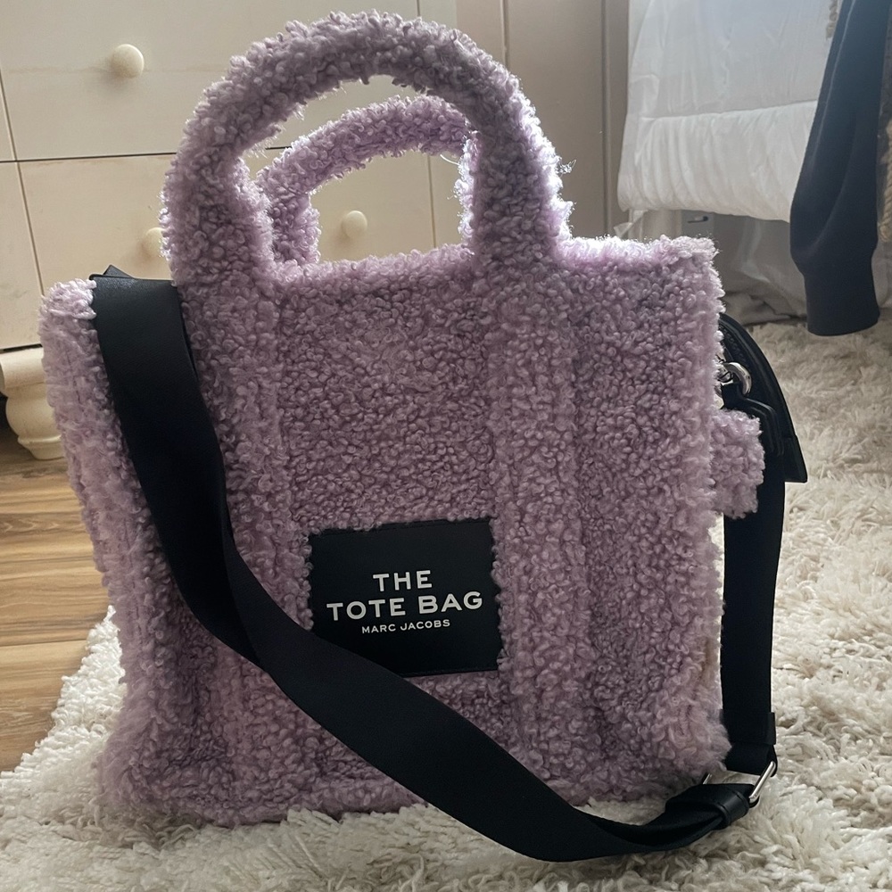 Marc Jacobs Lilac Tote Bag with Black Strap